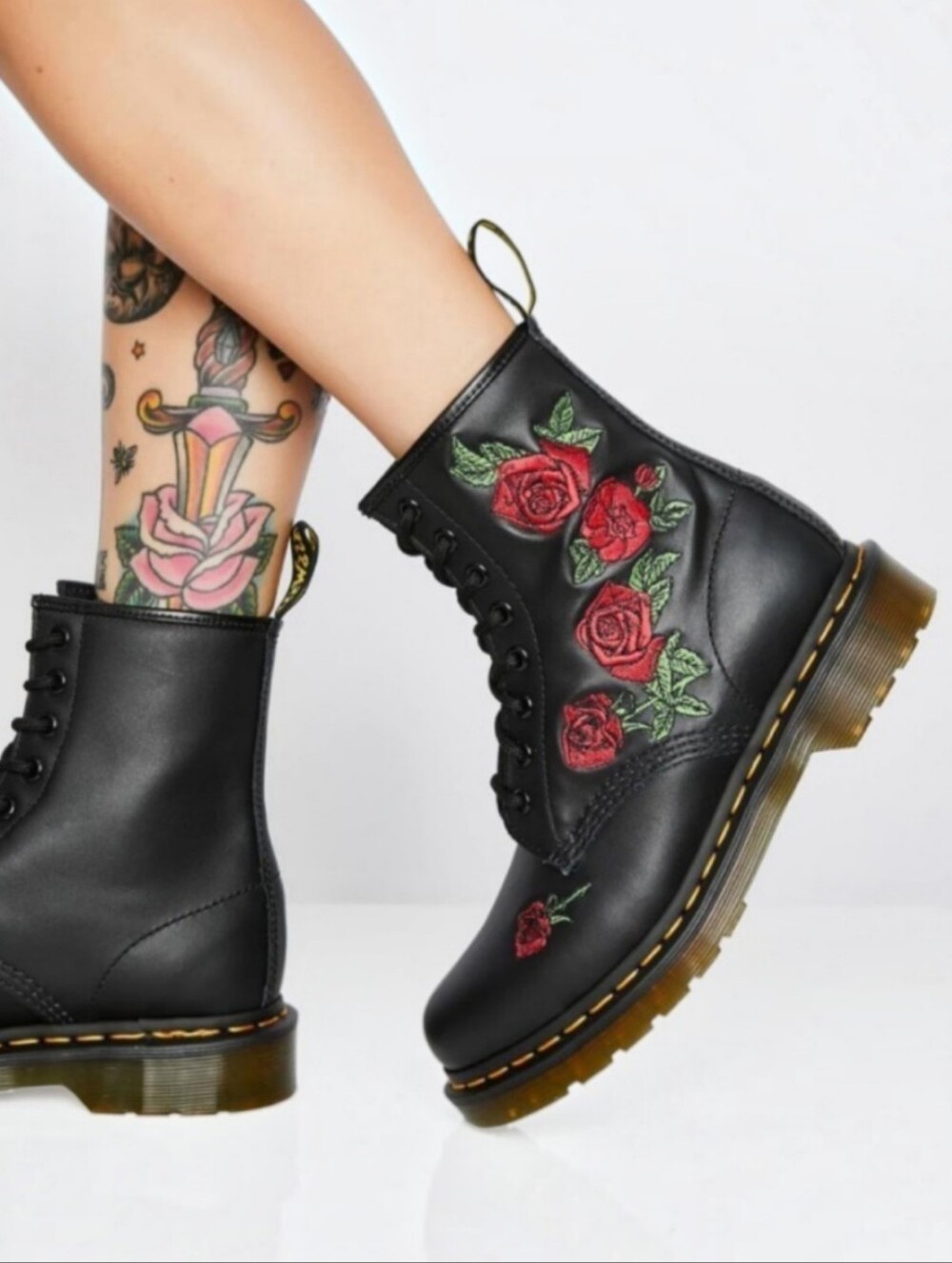 New Dr. Martens 1460 Vonda Black Leather Boots w/Rose Embroidery - Picture 1 of 11